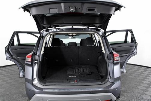 Gun Metallic 2024 Nissan Rogue S