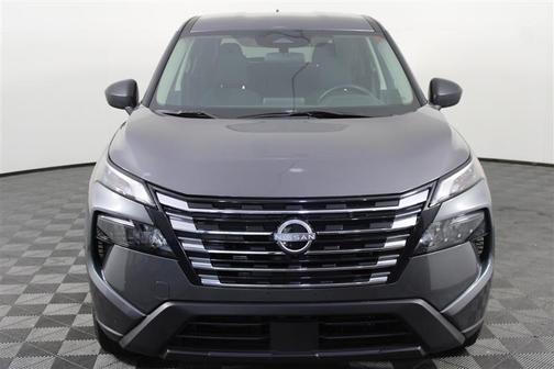 Gun Metallic 2024 Nissan Rogue S