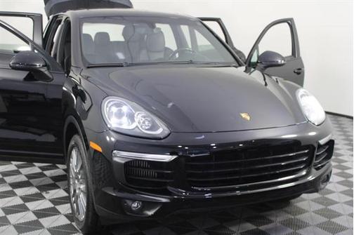 2018 Porsche Cayenne S