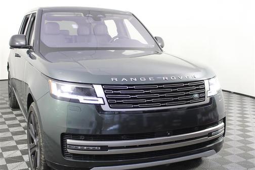 2023 Land Rover Range Rover P400 SE