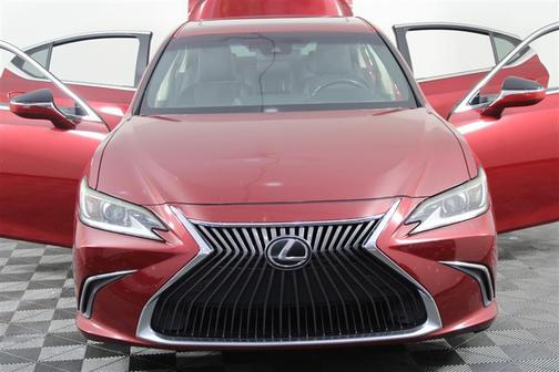 Matador Red Mica 2019 Lexus ES 350 Base