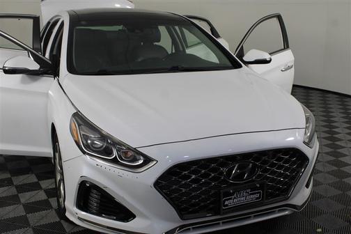 2019 Hyundai SONATA Limited