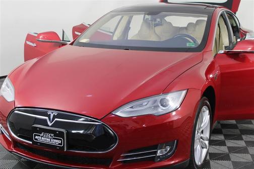 2013 Tesla Model S 