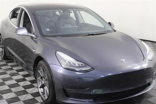 Gray 2018 Tesla Model 3 Long Range