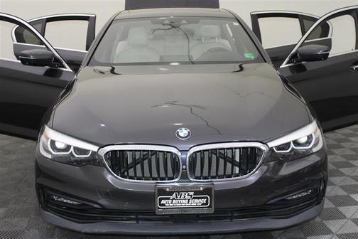 Cashmere Silver Metallic 2017 BMW 530 xDrive