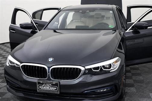 Cashmere Silver Metallic 2017 BMW 530 xDrive