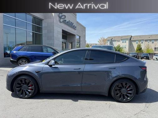 Midnight Silver 2022 Tesla Model Y Performance Dual Motor All-Wheel Drive