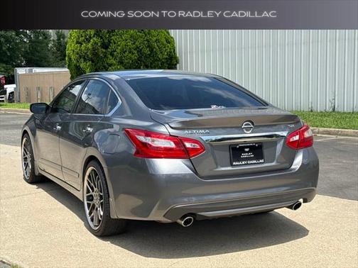 2016 Nissan Altima 2.5 SR