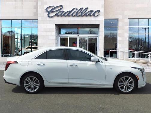 2022 Cadillac CT4 Luxury