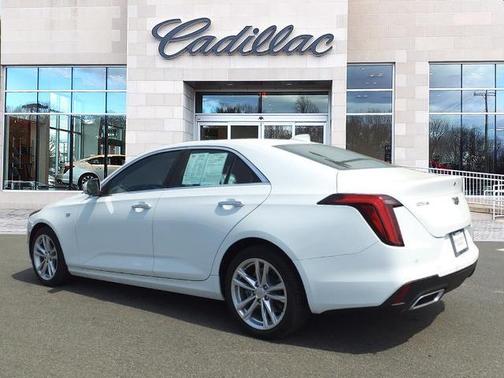 2022 Cadillac CT4 Luxury