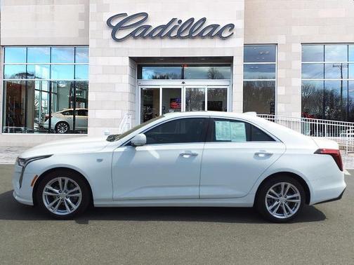 2022 Cadillac CT4 Luxury