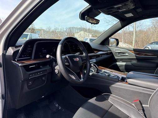 2023 Cadillac Escalade ESV Premium Luxury