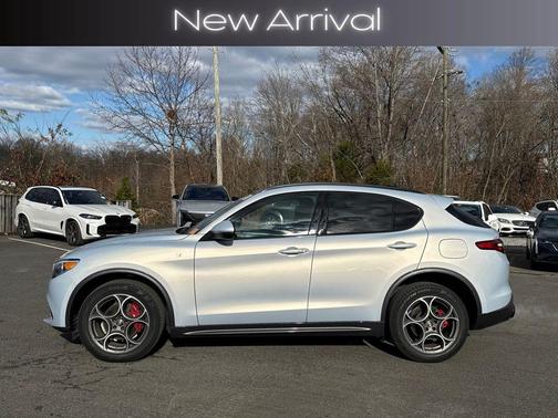 2022 Alfa Romeo Stelvio Ti