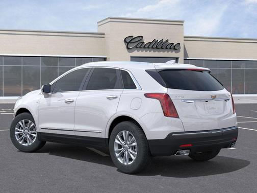 Crystal White 2026 Cadillac XT5 Luxury