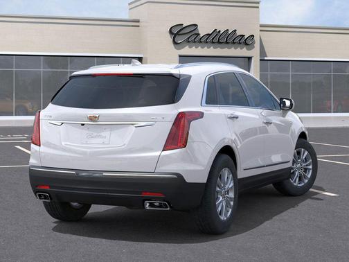 2026 Cadillac XT5 Luxury