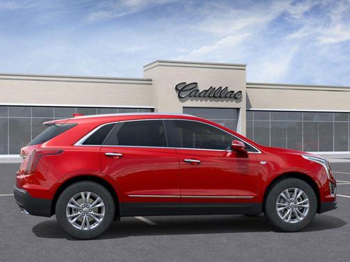 2026 Cadillac XT5 Luxury