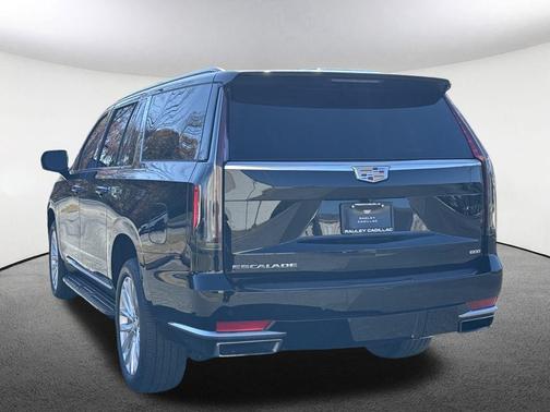 2024 Cadillac Escalade ESV Luxury