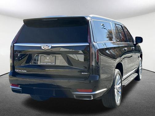 2024 Cadillac Escalade ESV Luxury