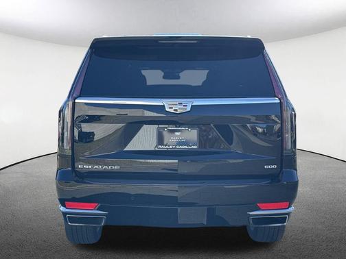 2024 Cadillac Escalade ESV Luxury