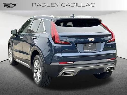 2022 Cadillac XT4 Premium Luxury
