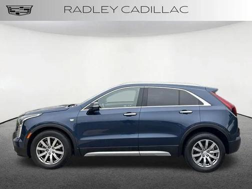 2022 Cadillac XT4 Premium Luxury