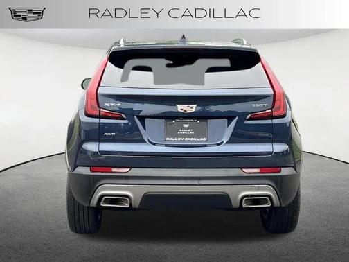 2022 Cadillac XT4 Premium Luxury