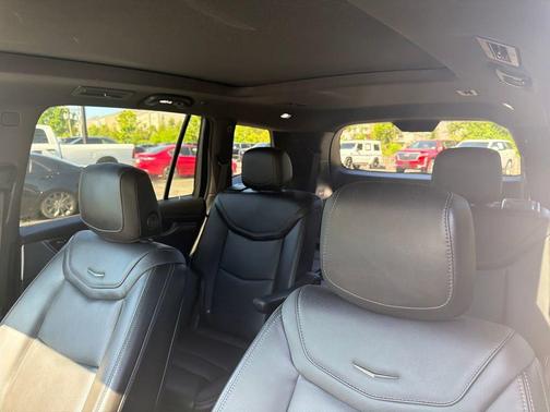 Crystal White Tri-Coat 2024 Cadillac XT6 Premium Luxury AWD
