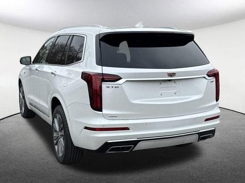 2022 Cadillac XT6 Premium Luxury AWD
