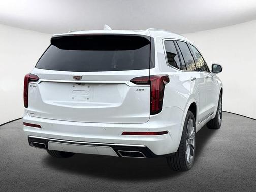 2022 Cadillac XT6 Premium Luxury AWD