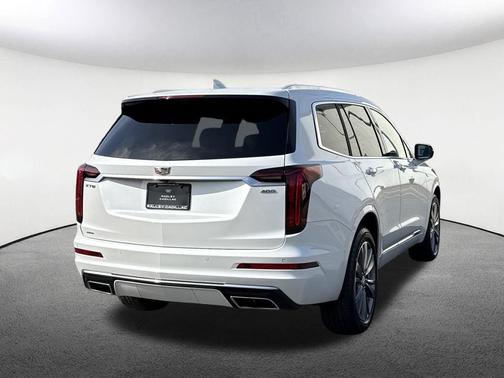 2022 Cadillac XT6 Premium Luxury AWD