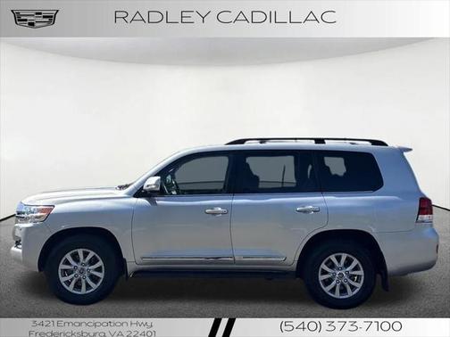 2019 Toyota Land Cruiser Base