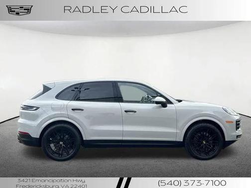 2024 Porsche Cayenne Base