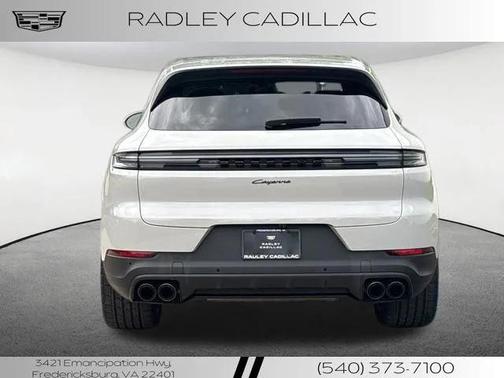 2024 Porsche Cayenne Base