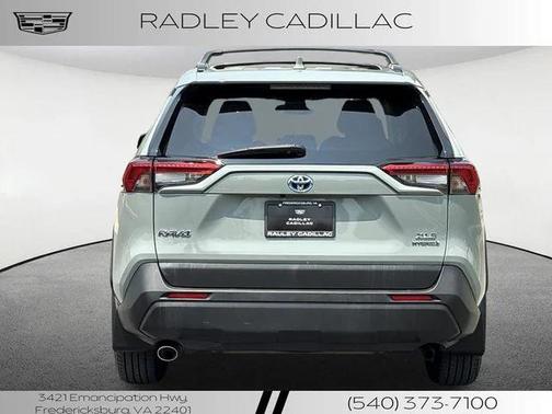 2022 Toyota RAV4 Hybrid XLE