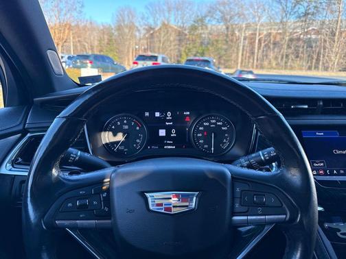 2024 Cadillac XT6 Premium Luxury AWD