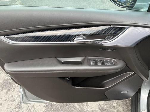 Silver Metallic 2023 Cadillac XT6 Premium Luxury AWD