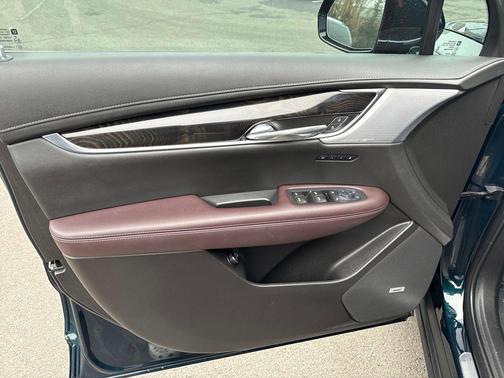 2024 Cadillac XT6 Premium Luxury AWD