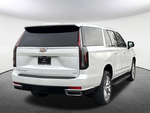 2022 Cadillac Escalade ESV Premium Luxury