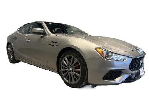2022 Maserati Ghibli Modena Q4