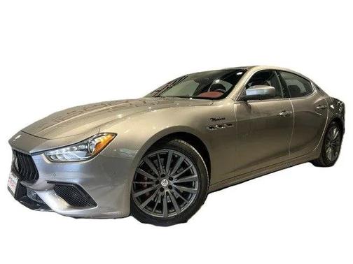 2022 Maserati Ghibli Modena Q4