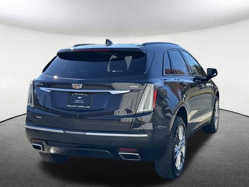 2025 Cadillac XT5 Sport