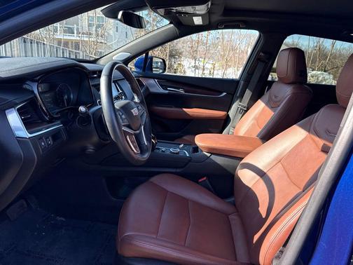 2023 Cadillac XT5 Premium Luxury