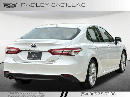 2019 Toyota Camry Hybrid LE