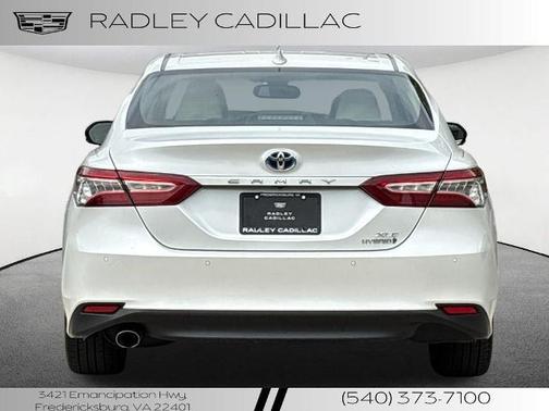 2019 Toyota Camry Hybrid LE