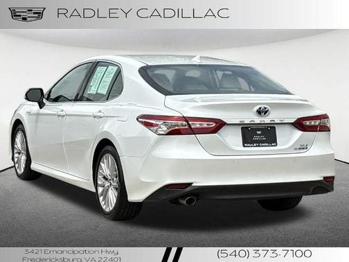 2019 Toyota Camry Hybrid LE