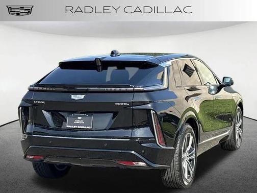 2024 Cadillac LYRIQ Luxury w/1SD