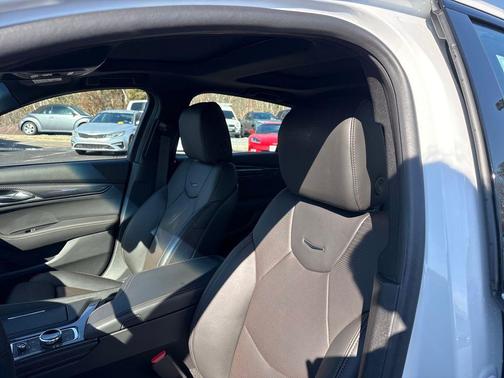 2024 Cadillac CT5 Sport