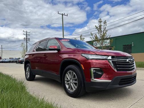 Radiant Red Tintcoat 2023 Chevrolet Traverse LT Cloth