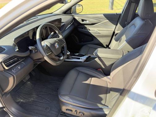 2024 Buick Envista Sport Touring FWD