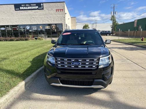 2016 Ford Explorer Base